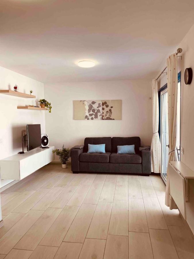 Apartment Luna -Modern One Bedroom Apartment In Central Puerto Del Carmen Tías Екстериор снимка